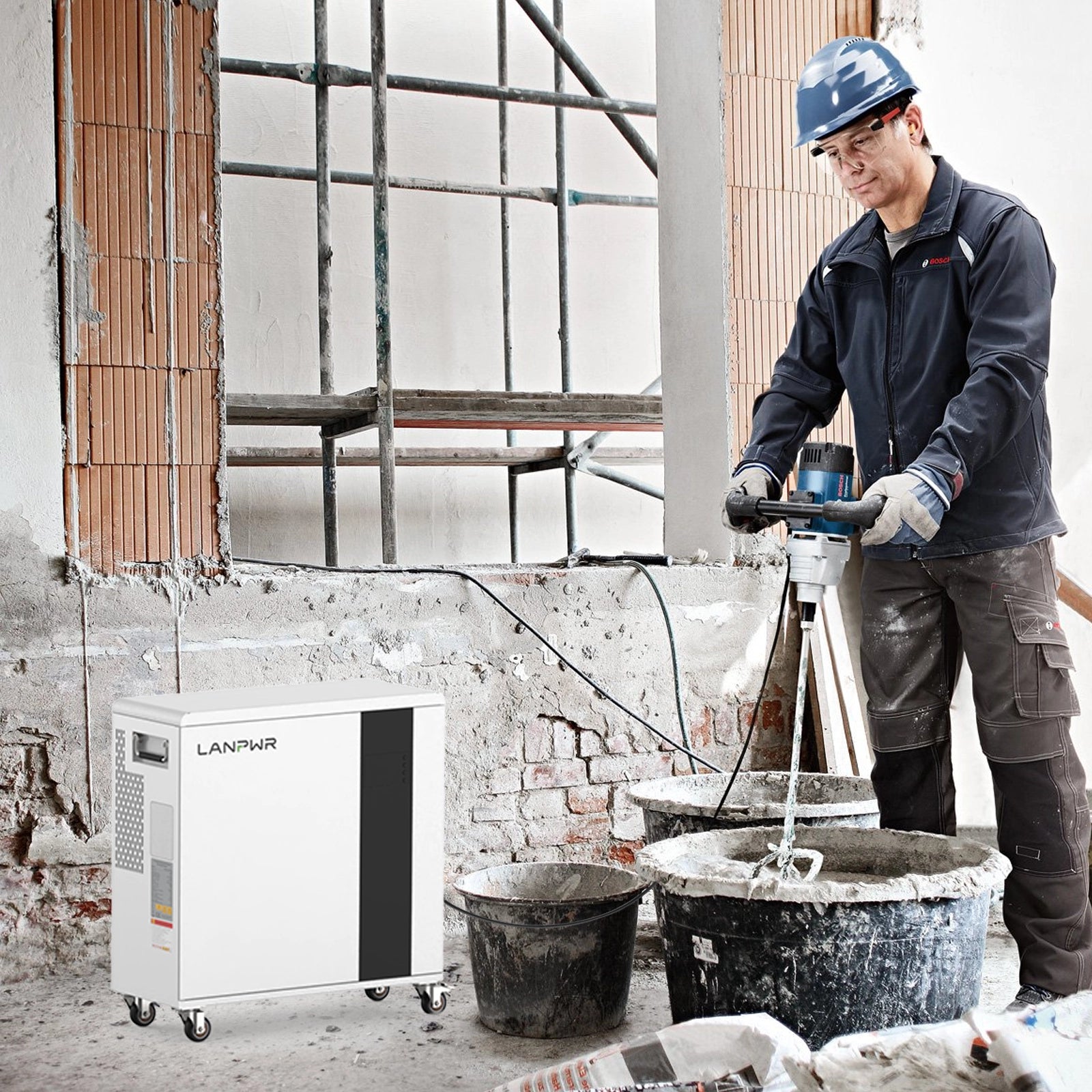 Durable LiFePO4 battery power station for construction site tools